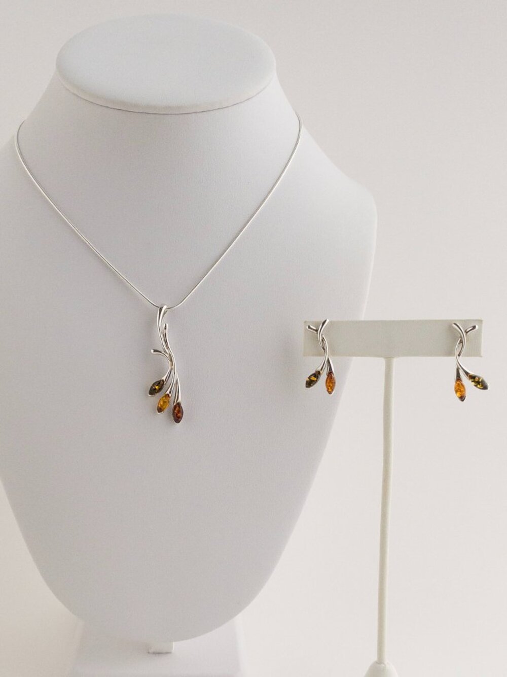 Sterling Silver Baltic Amber Necklace & Stud Earrings Set Botanical Leaf 925 - Picture 3 of 17